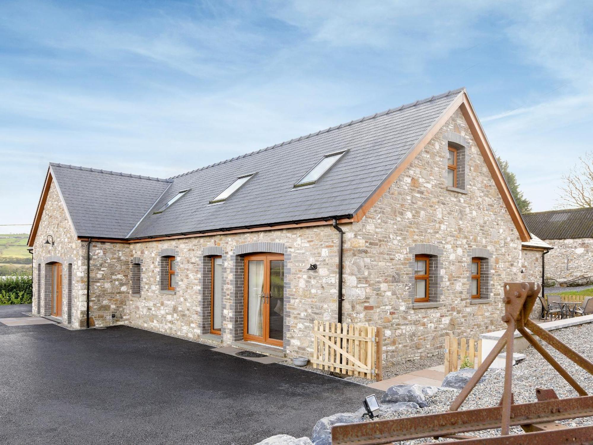 Y Beudy Bach Villa Pont-y-Berem Exterior photo