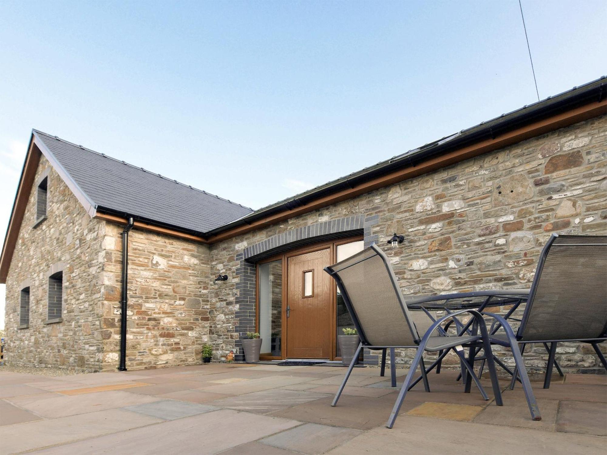 Y Beudy Bach Villa Pont-y-Berem Exterior photo